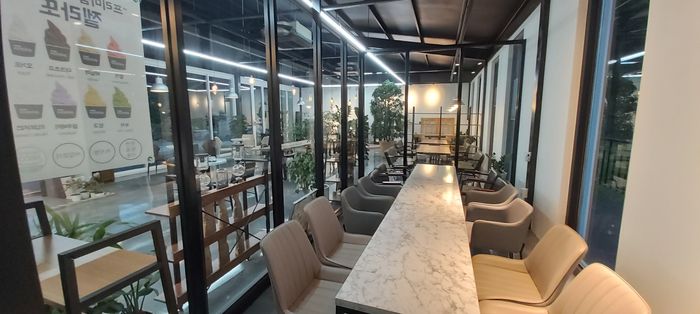Cafe Orphee 매장 사진